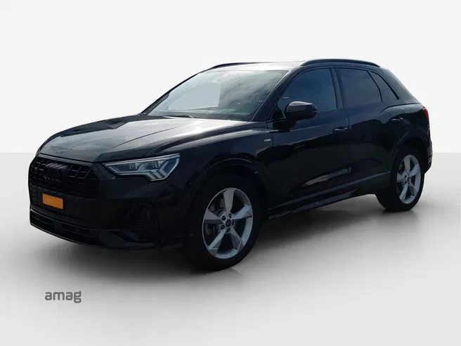 AUDI Q3 40 TDI S line