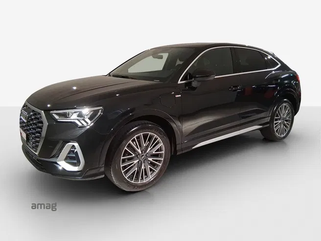 AUDI Q3 Sportback 45 TFSI e S line Attraction