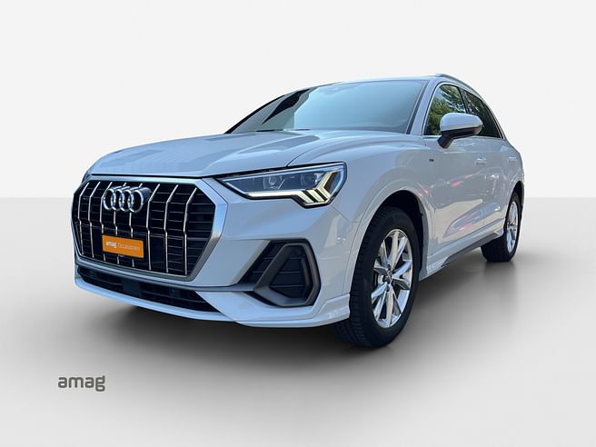 AUDI Q3 40 TFSI S line