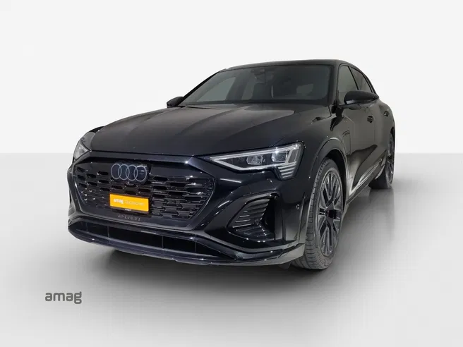 AUDI Q8 55 e-tron quattro