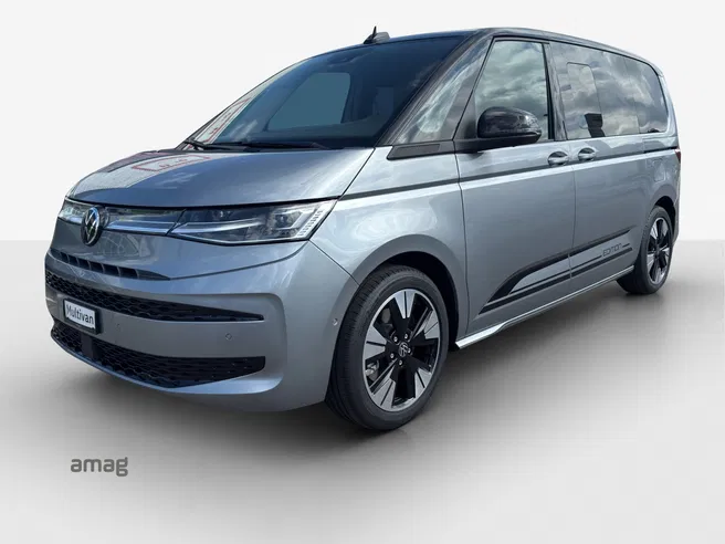 VW Nutzfahrzeuge Multivan Life Edition court