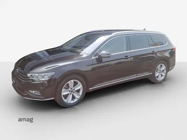 VW Passat Variant Elegance