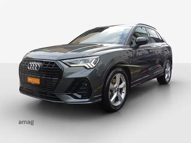 AUDI Q3 40 TDI S line