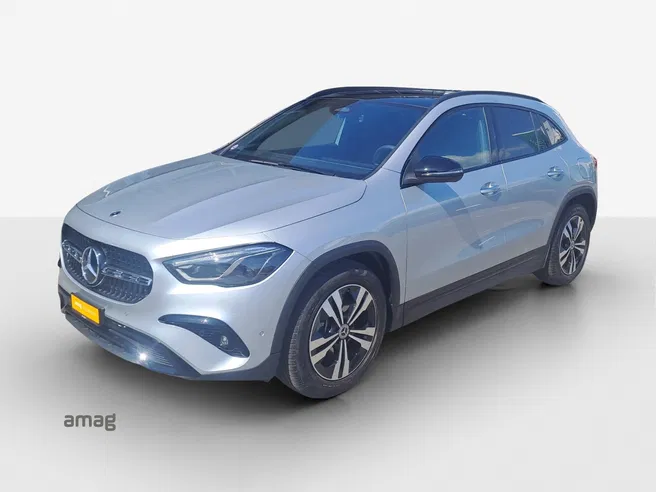 Mercedes-Benz GLA 220 4Matic 8G-DCT