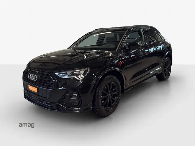 AUDI Q3 35 TFSI S line Attraction
