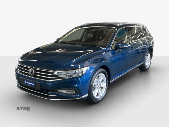 VW Passat Variant Elegance