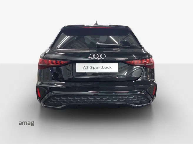 AUDI A3 Sportback TFSI 110 kW S line Attraction