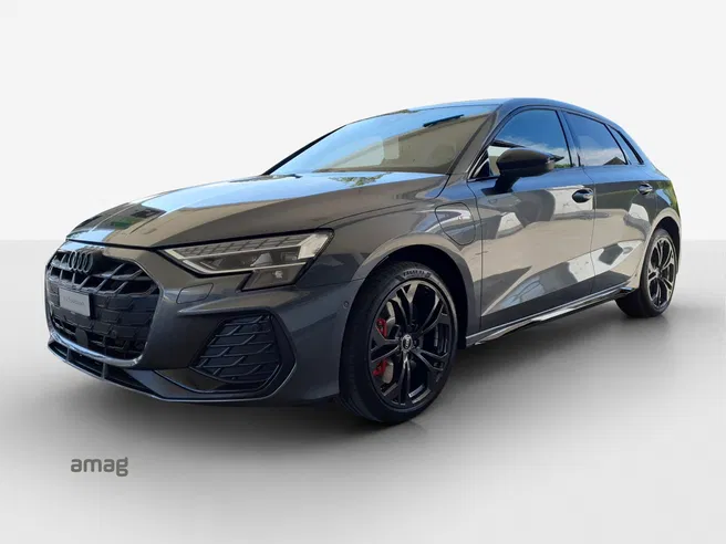 AUDI A3 Sportback 45 TFSI e S line Attraction