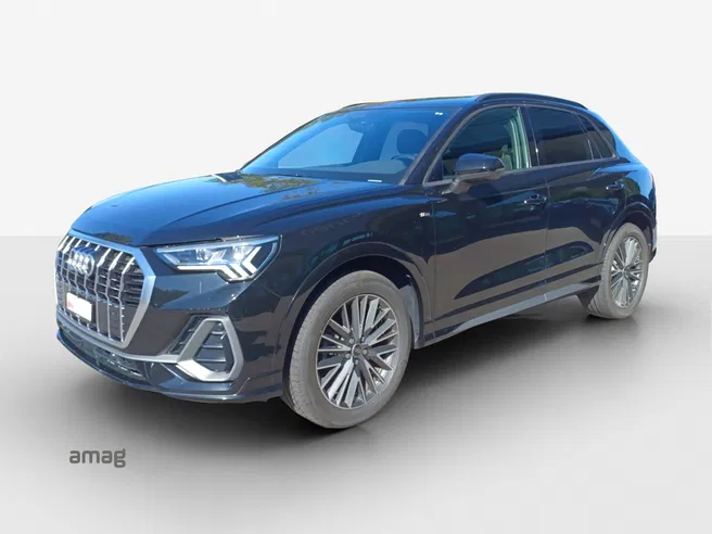 AUDI Q3 35 TFSI S line Attraction