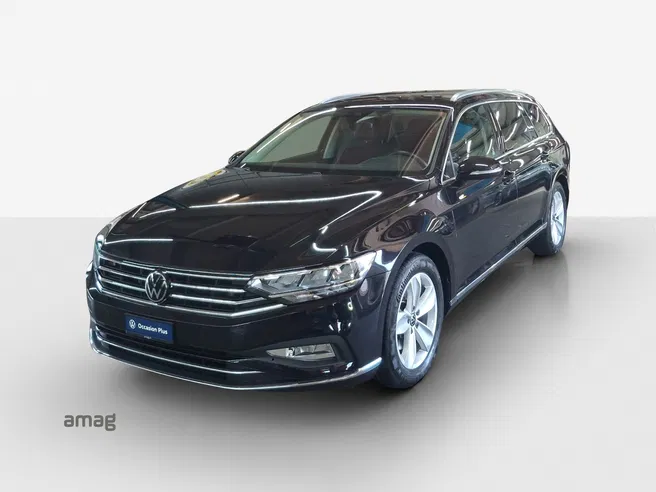 VW Passat Variant Elegance