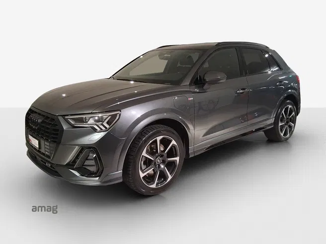 AUDI Q3 45 TFSI e S line