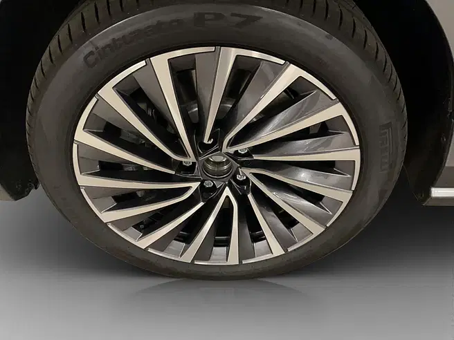 Škoda Superb L&K