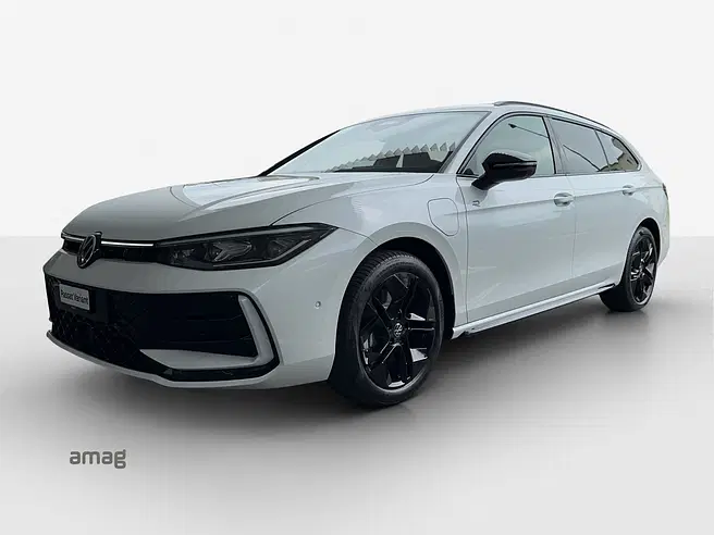 VW Passat Variant NF R-Line