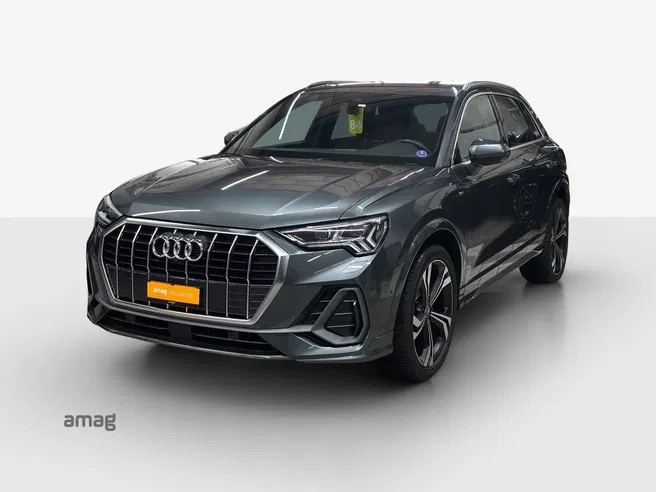 AUDI Q3 35 TFSI S line Attraction