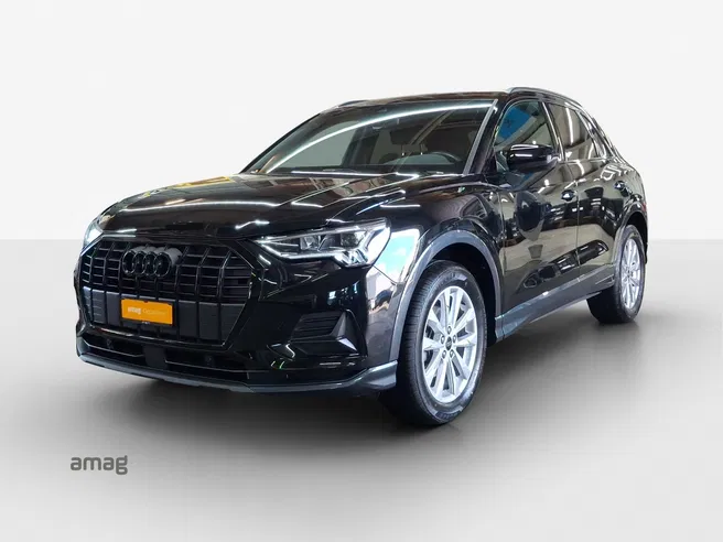 AUDI Q3 35 TFSI advanced Attraction