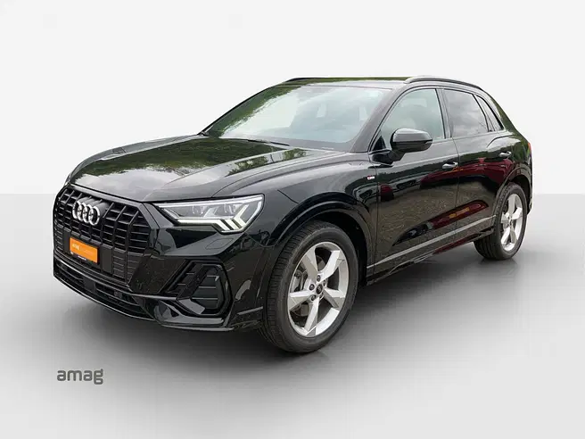 AUDI Q3 40 TDI S line