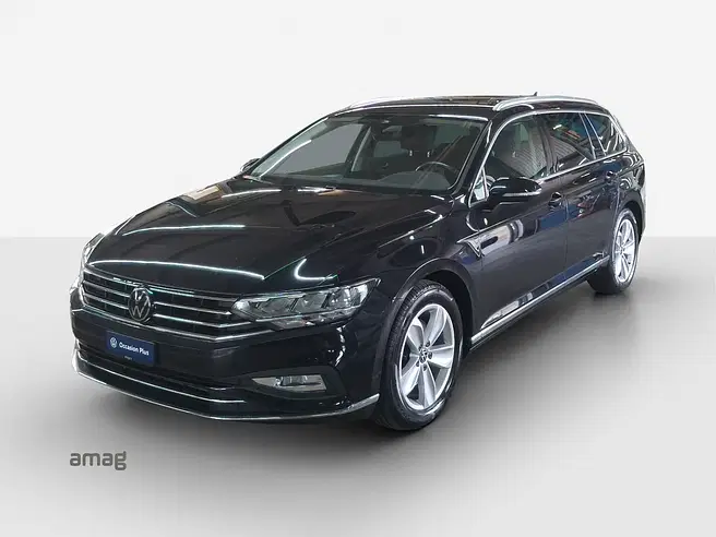 VW Passat Variant Elegance