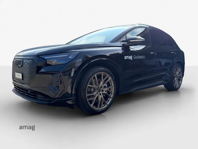 AUDI Q4 45 e-tron quattro Attraction