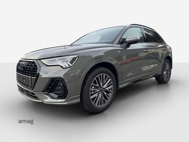 AUDI Q3 35 TFSI S line Attraction
