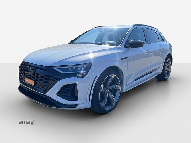 AUDI SQ8 e-tron quattro