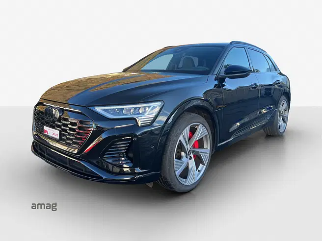 AUDI Q8 55 e-tron Black Edition