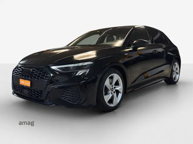 AUDI A3 Sportback 35 TFSI S line Attraction