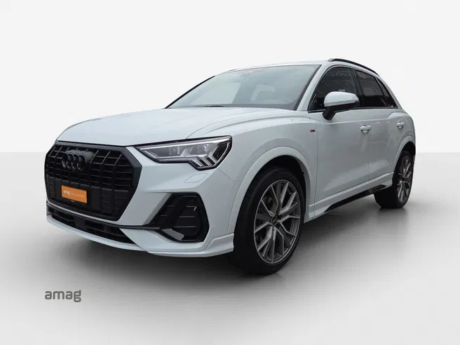 AUDI Q3 35 TFSI S line Attraction
