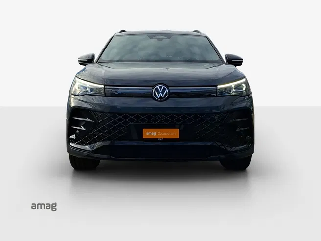 VW Tiguan R-Line