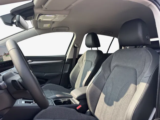 VW Golf Style PHEV