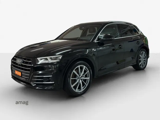 AUDI Q5 55 TFSI e sport