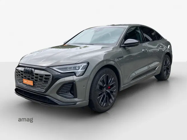 AUDI Q8 Sportback 50 e-tron Black Edition