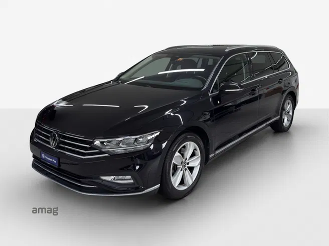 VW Passat Variant Elegance