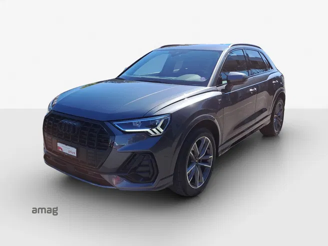 AUDI Q3 35 TFSI S line Attraction