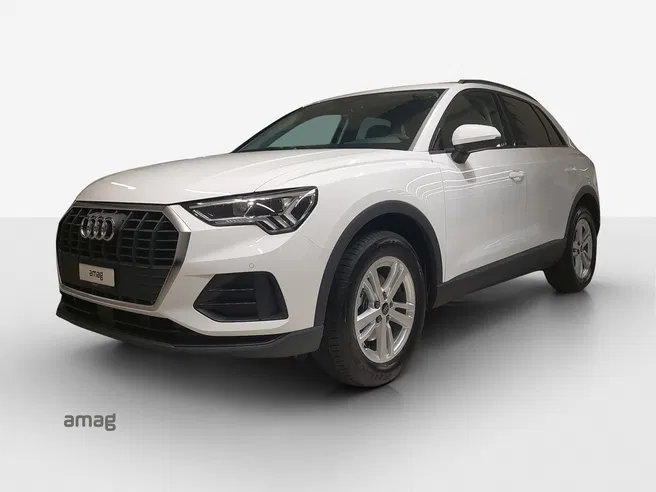 AUDI Q3 35 TFSI Attraction