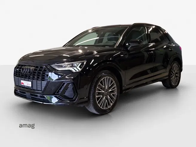 AUDI Q3 40 TFSI S line