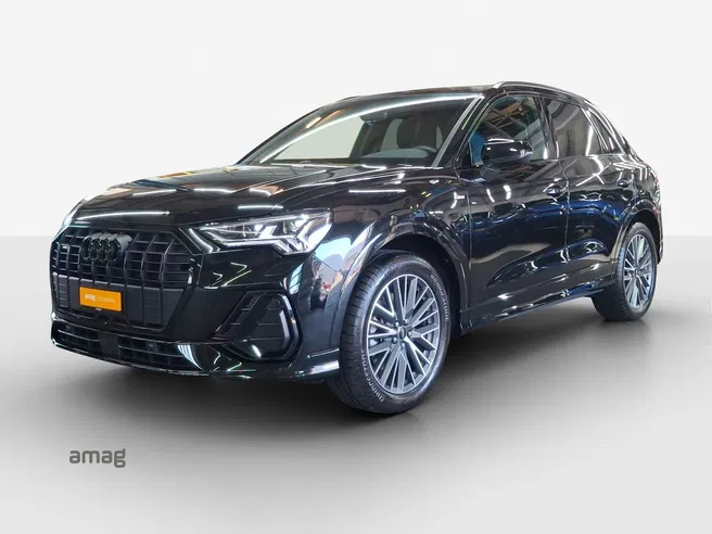AUDI Q3 40 TFSI S line